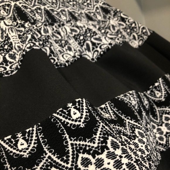 Patterned dress - Picture 4 of 5